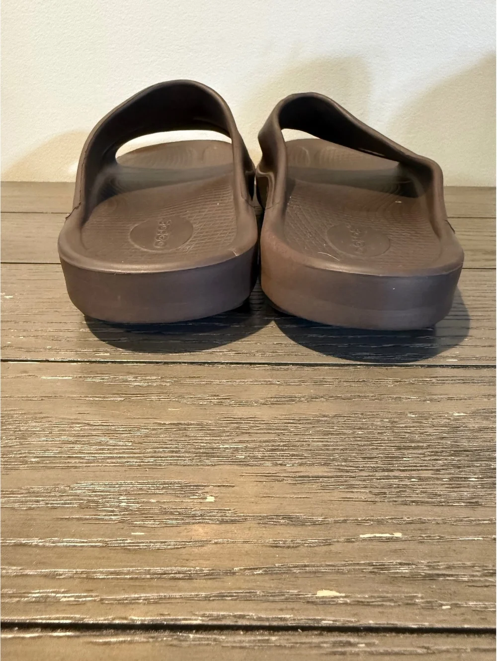 Oofos Men’s Brown Slide Sandals Size 12